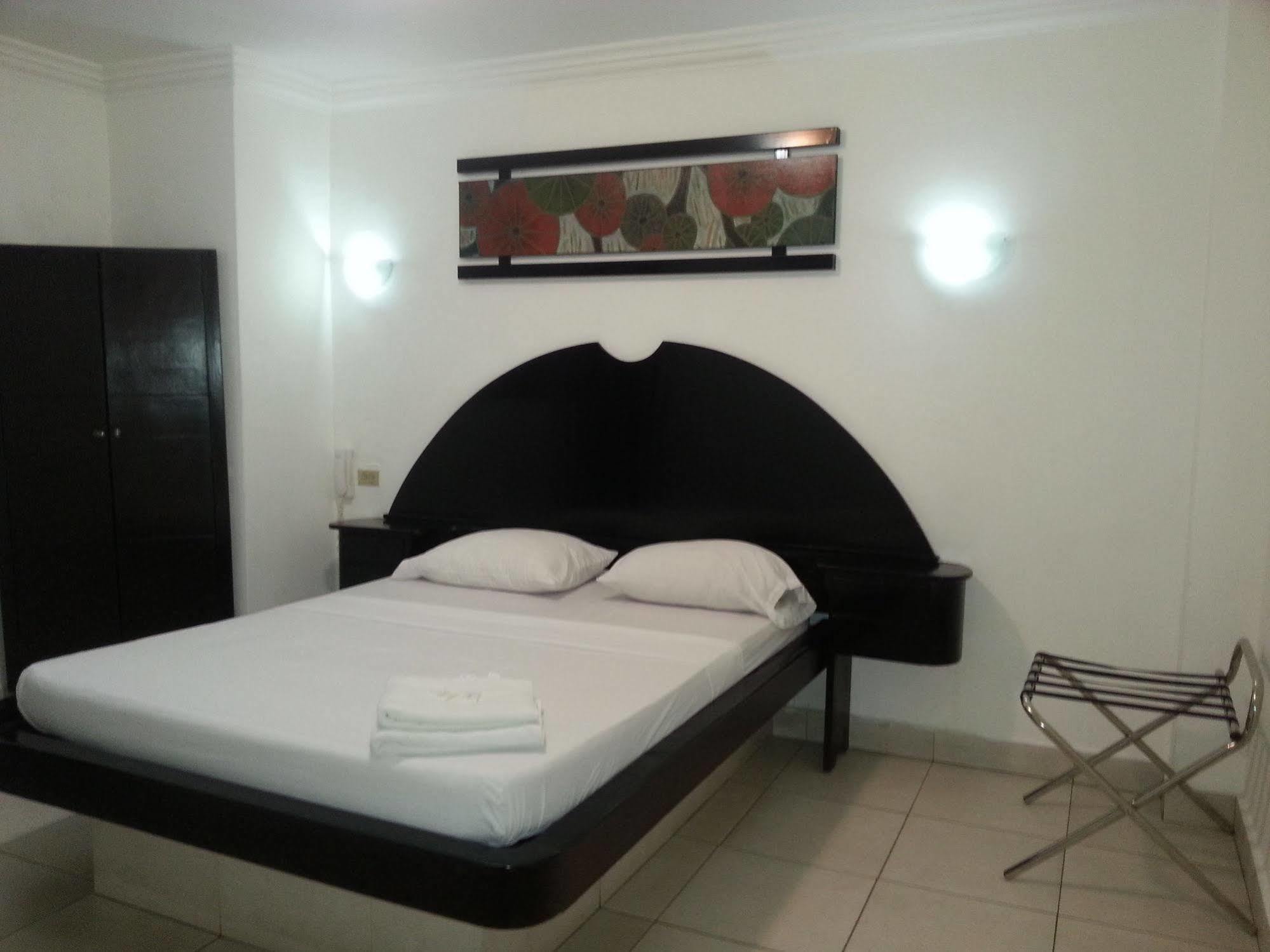 Hotel Pension Corona Hotel